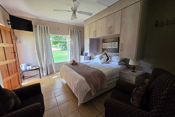 Basic Double Room | Premium bedding, laptop workspace, soundproofing, iron/ironing board