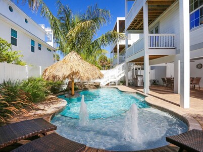 Paradise Beach House managed by Beach Retreats FL Anna Maria Island