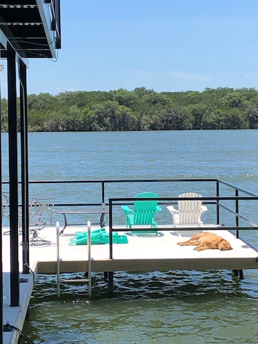 On the water Lakehouse, Waterfront Views, Open Water, - With Shade