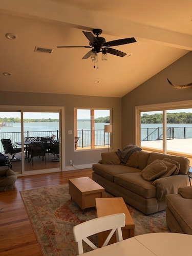 On the water Lakehouse, Waterfront Views, Open Water, - With Shade