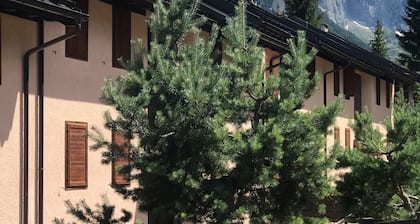 Apartamento Sasso Rosso con vistas a los Alpes