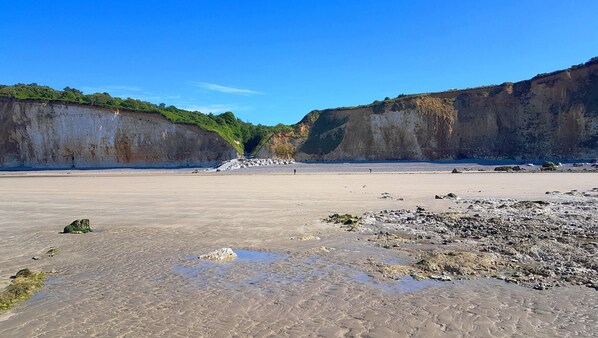 Beach nearby - HOUSE ON GARDEN OF CHARM IN THE VILLAGE GARDEN OF VARENGEVILLE ON SEA (Varengeville Sur Mer)