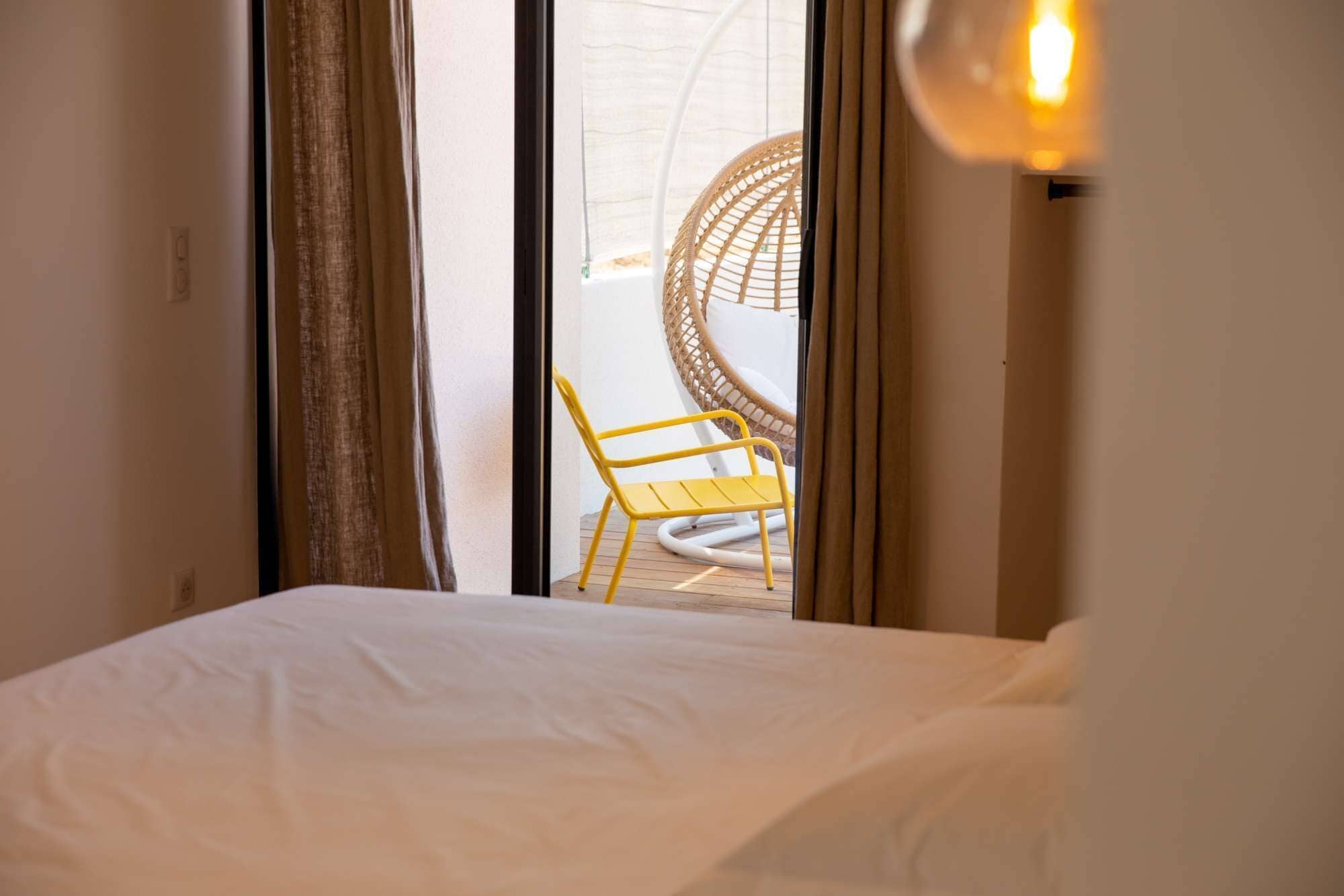 4 bedrooms, WiFi, bed sheets