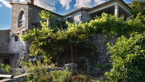 Unclassified image, 4 of 62, button - Villa Nera (Lapcici)
