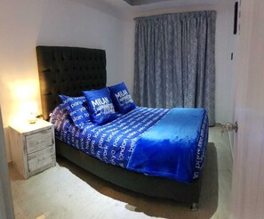 3 chambres, fer et planche à repasser, Wi-Fi gratuit, draps fournis