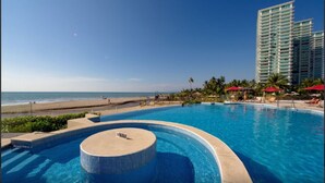 3 outdoor pools - Santiago Realtors (Puerto Vallarta)