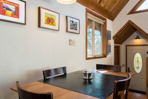 Dining - Lake & forest-view chalet with private hot tub - dog-friendly (Leavenworth)