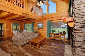 Televisión y chimenea 