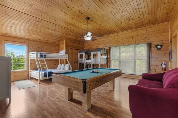 2 bedrooms, Internet, bed sheets