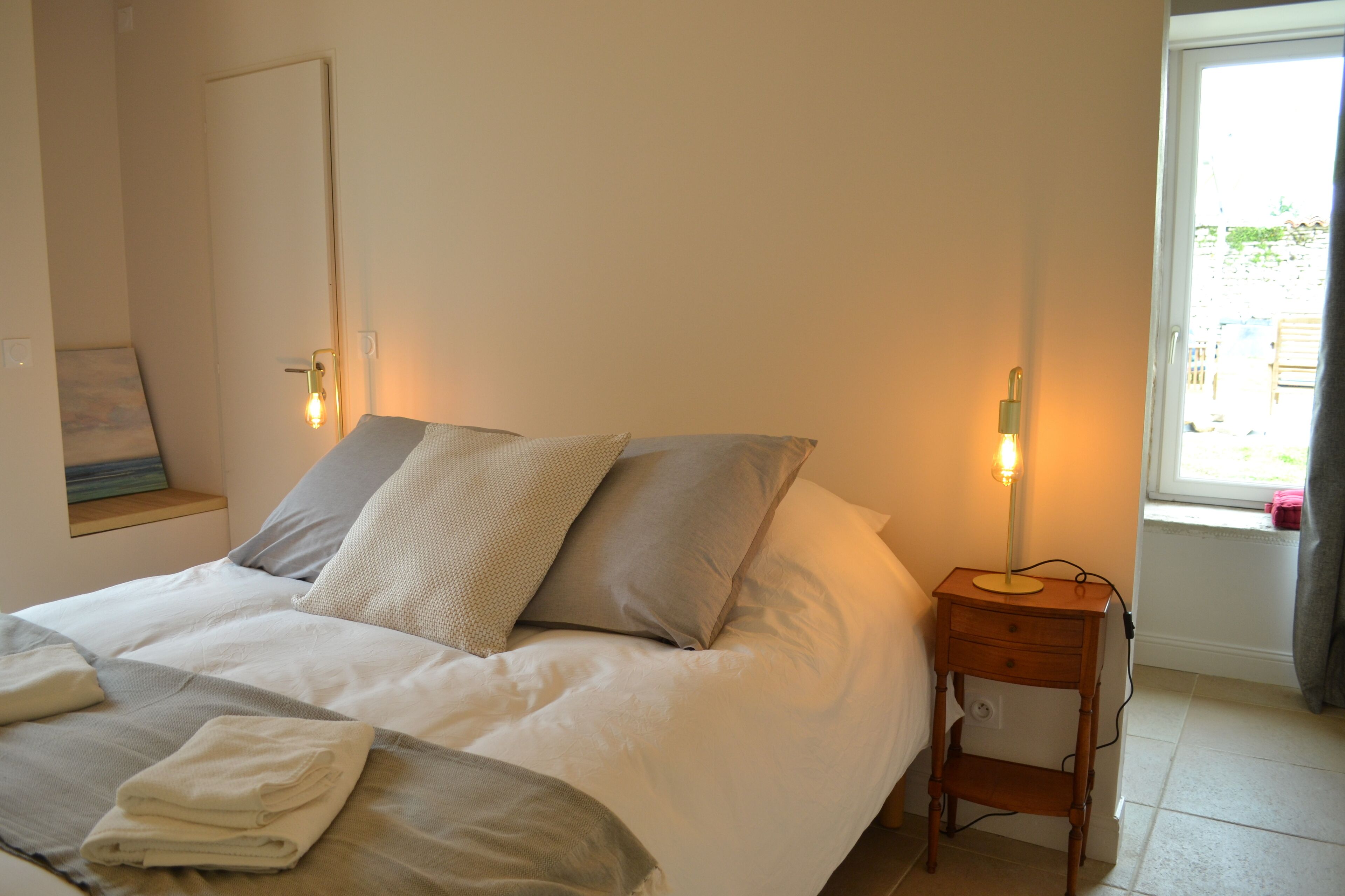 5 bedrooms, iron/ironing board, travel crib, free WiFi