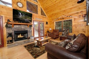 Fernseher, Kamin, Videospiele