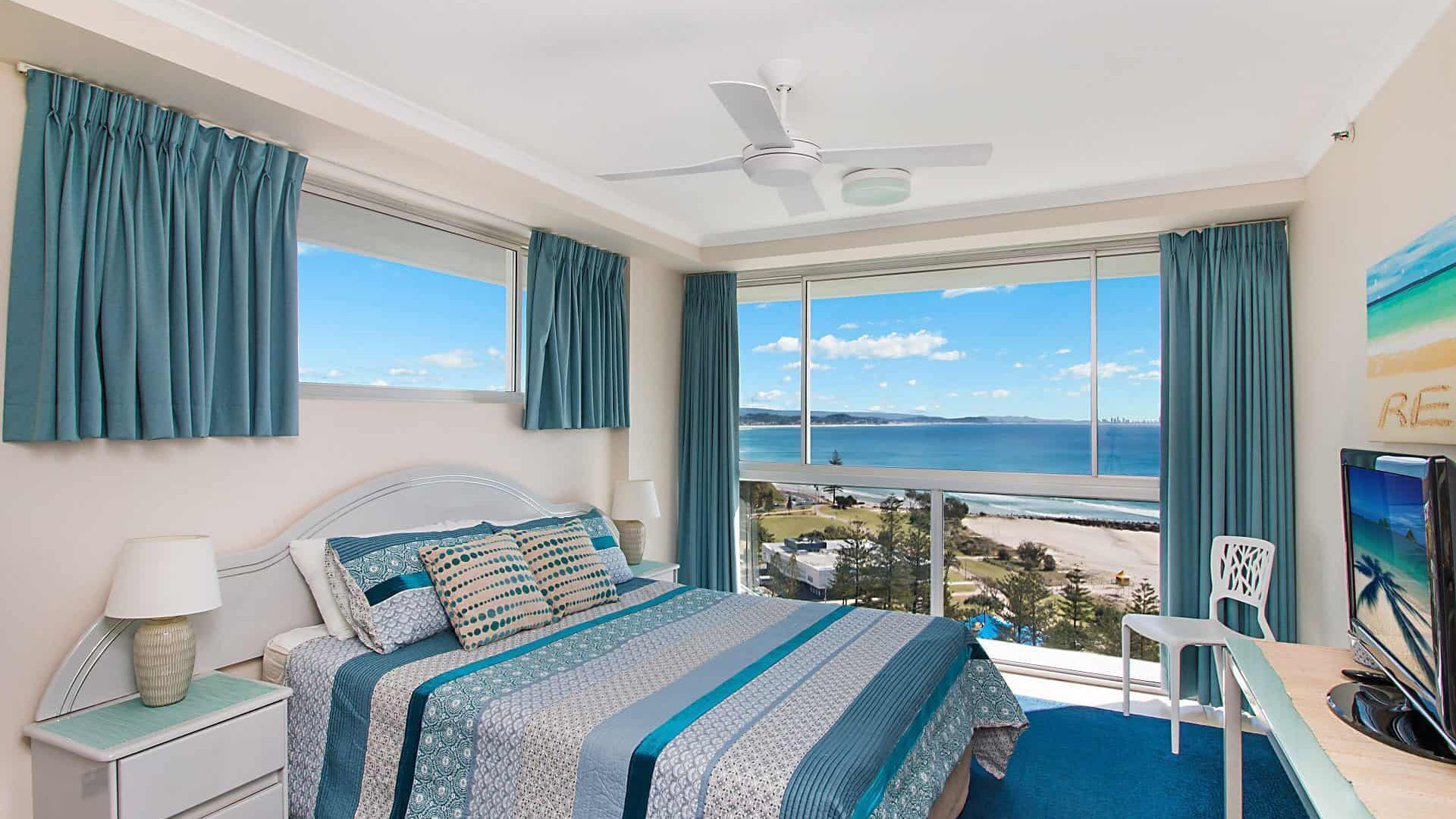 Ocean Plaza 1466 - Coolangatta Beachfront - Min. 3 Night Stays! — image 8
