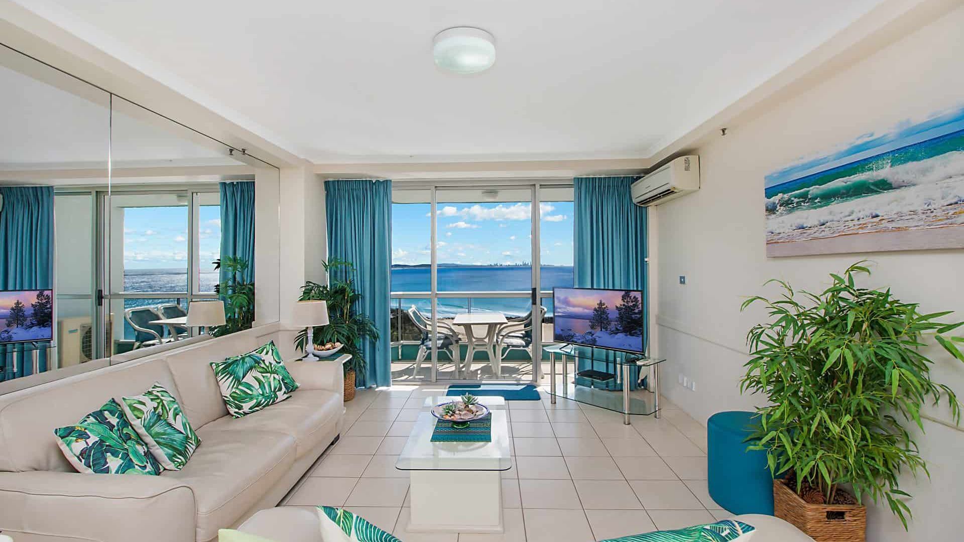 Télévision à écran plat, lecteur de DVD