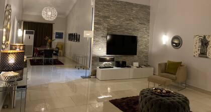 LUXUSHAUS IN GHANA