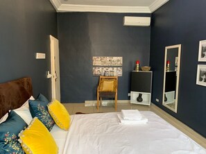 3 bedrooms, iron/ironing board, travel crib, WiFi