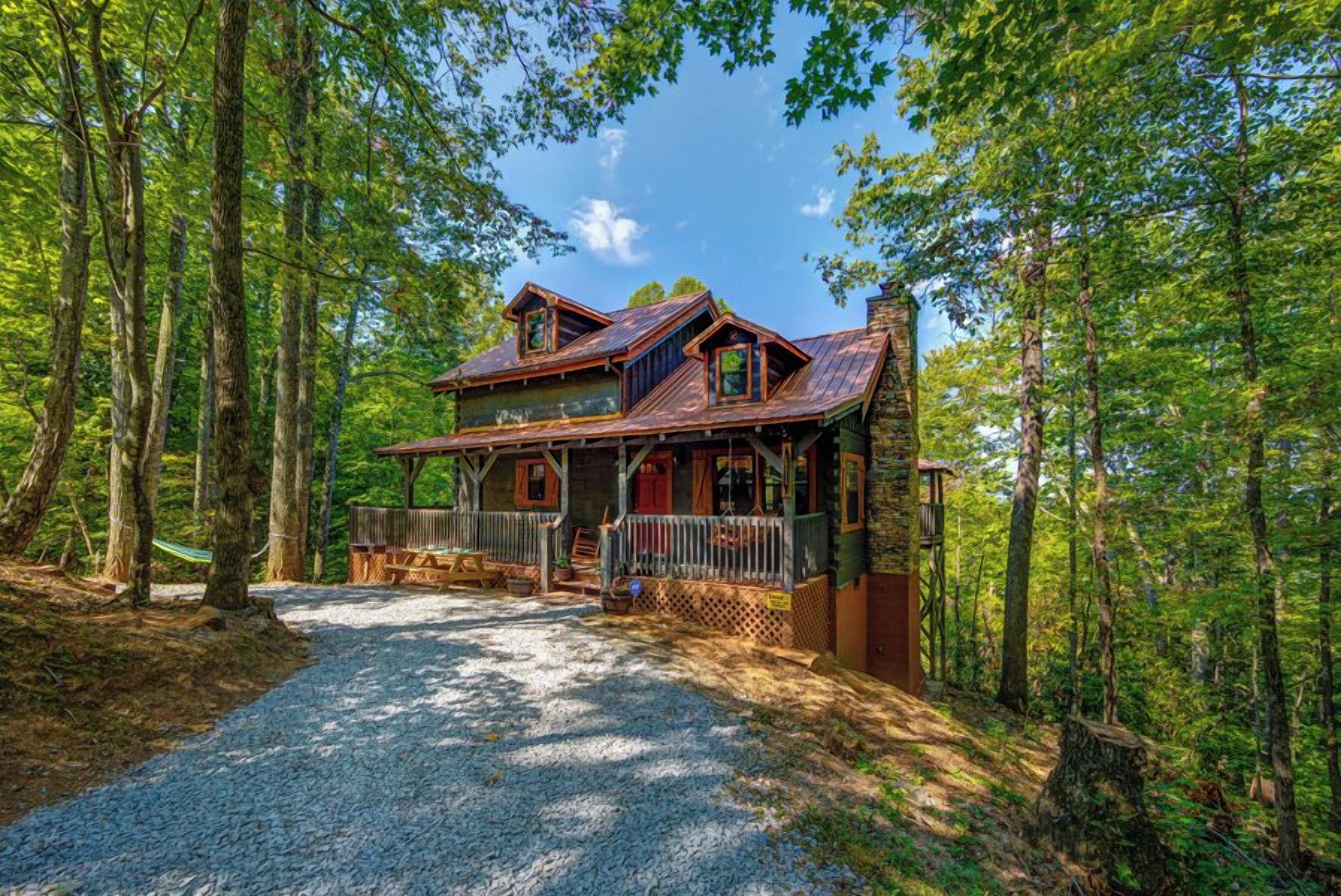 Blissful Wonderland: Charming Cabin with Loads of Amenities