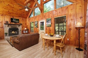 Interior - River Rendezvous (Pigeon Forge)