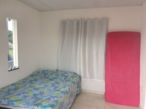 4 Schlafzimmer, Bügeleisen/Bügelbrett, kostenloses WLAN, Bettwäsche