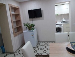 Dining - Cosy Apartment in center (Baku)