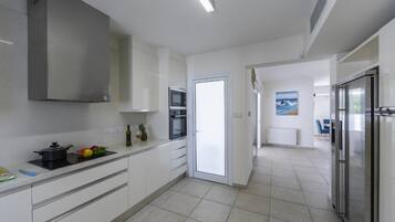 Villa, 5 Bedrooms, Private Pool | Private kitchen | Full-sized fridge, microwave, oven, stovetop