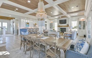 Dining - This house is a 5 bedroom(s), 5.5 bathrooms, located in Galveston Texas, TX. (Galveston)