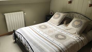 2 sovrum, strykjÀrn/strykbrÀda, resesÀng och gratis wi-fi