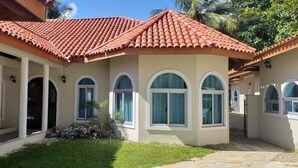 Unclassified image, 3 of 6, button - Villa castro (Sosúa)
