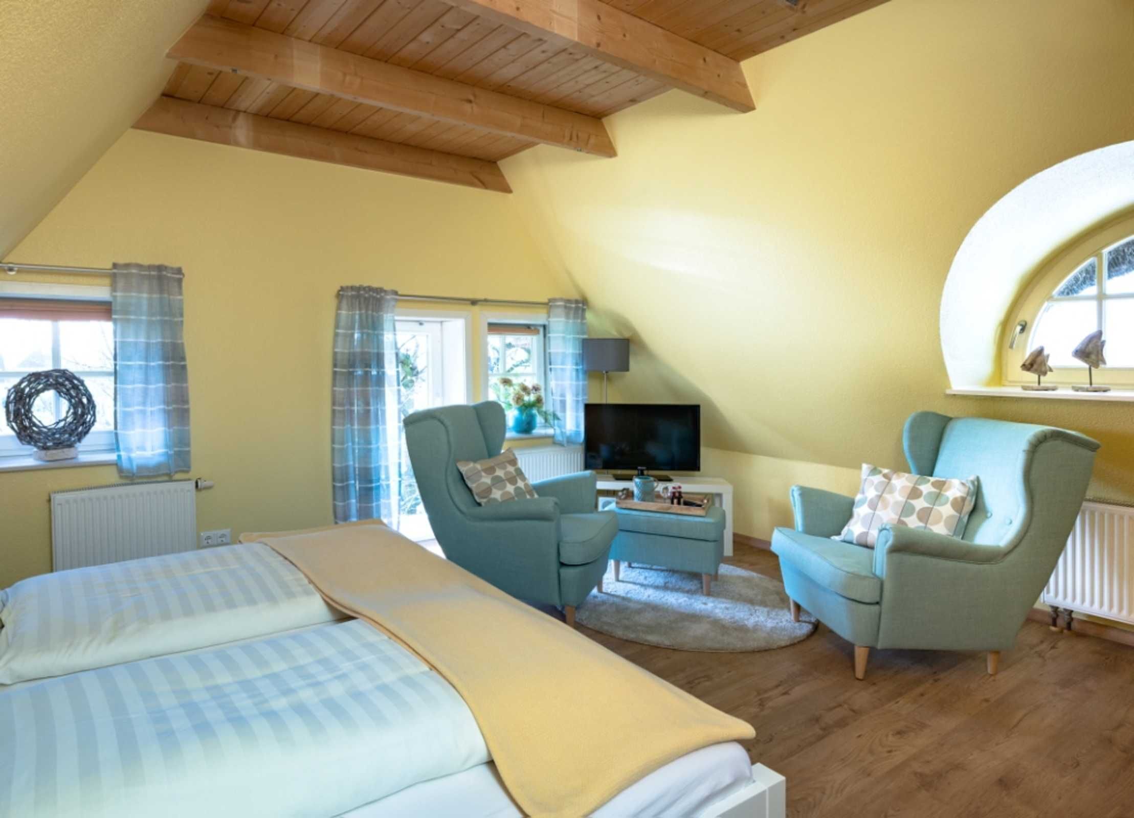 1 bedroom, in-room safe, WiFi, bed sheets