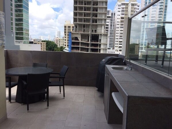 Outdoor dining - Rent apartment in Guayaquil (Guayaquil)
