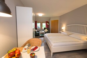 1 chambre, coffres-forts dans les chambres, Wi-Fi, draps fournis