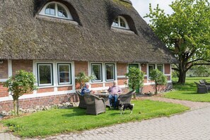 Ulkoruokailutilat
