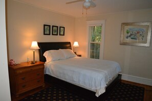 Room - Harbor Springs Getaway (Harbor Springs)