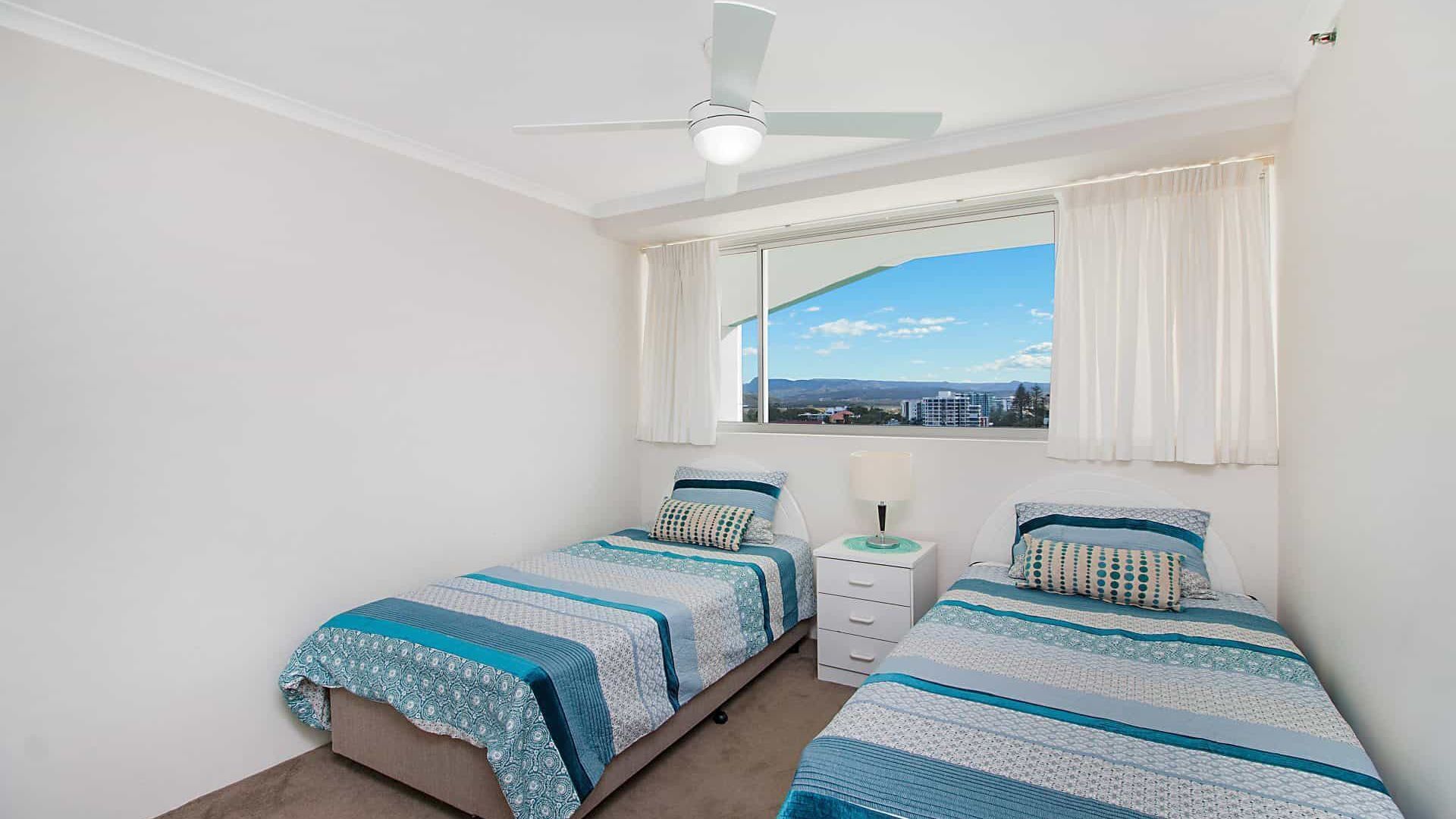 Ocean Plaza 1467 - Coolangatta Beachfront - Min. 3 Night Stays! — image 7