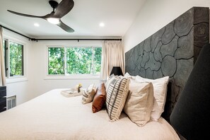 2 عدّة غرف نوم وواي فاي وملاءات أسرّة