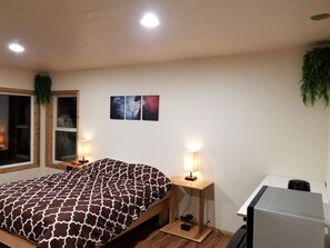 1 bedroom, desk, iron/ironing board, free WiFi - Fort Wrangell, Orca Room (Wrangell)
