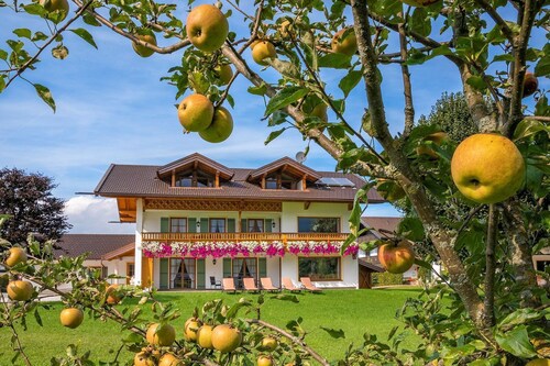 (4) Ferienwohnung für 1-4 Personen (63 qm, OG)