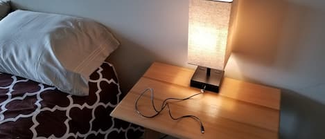 1 chambre, bureau, fer et planche à repasser, Wi-Fi gratuit