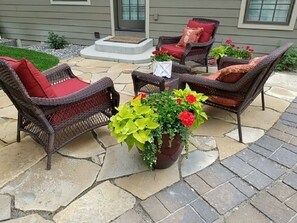 Terrace/patio - Italian style Beautiful new luxury home (Billings)