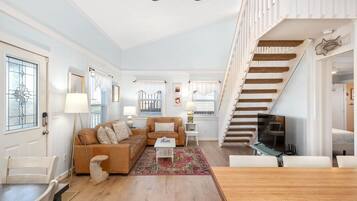 TV connectée, lecteur de DVD, livres, services de streaming