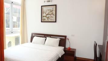 2 bedrooms, iron/ironing board, free WiFi