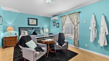 1 chambre, bureau, fer et planche à repasser, accès au Wi-Fi (inclus)