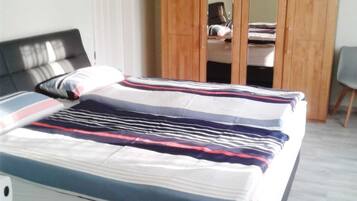 1 Schlafzimmer, WLAN, Bettwäsche