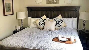 1 chambre, fer et planche Ă repasser, Wi-Fi gratuit, draps fournis