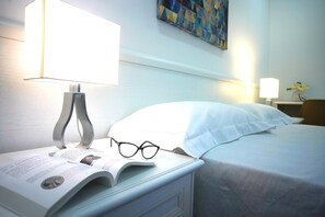 4 habitaciones, tabla de planchar con plancha y wifi gratis
