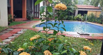 Villa avec piscine privée.