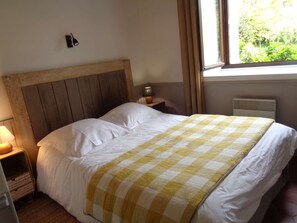 8 soverom, strykejern/-brett, reiseseng for barn og sengetøy