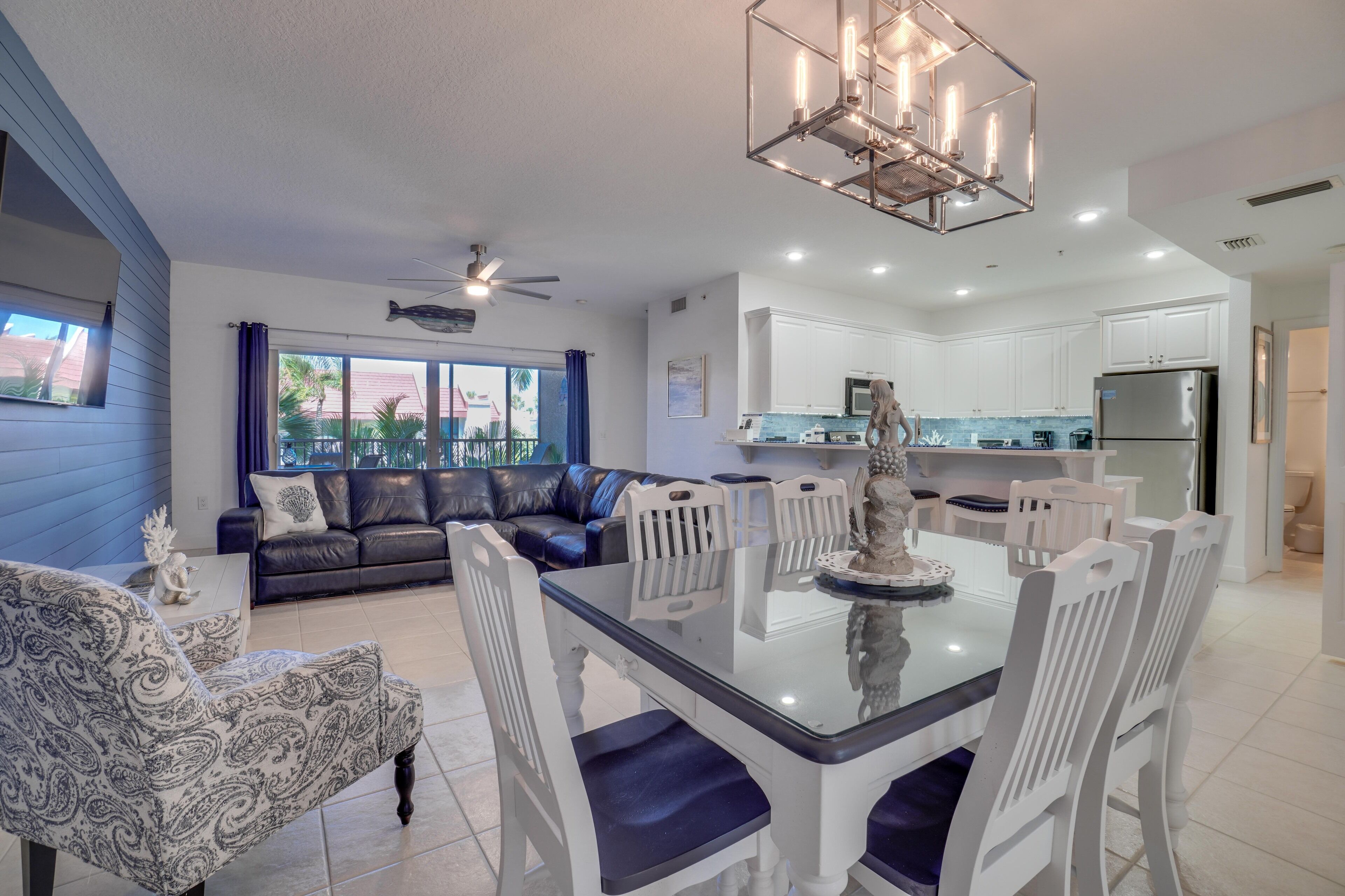 Bradenton Beach Club 226 by SeaBreeze Vacation