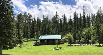 Schöne Hütte im Tenderfoot Valley