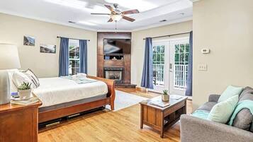 1 habitación, tabla de planchar con plancha, cuna de viaje y wifi