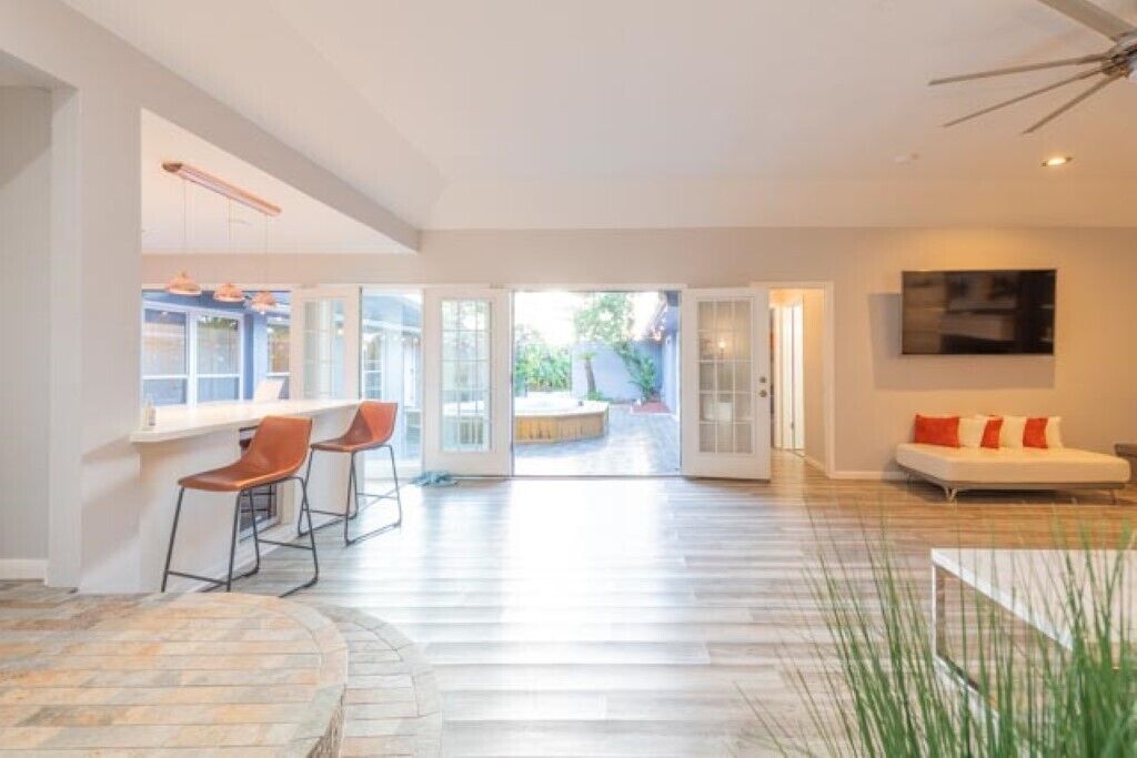 Luxury Private Pool and Resort. 3bd/2.5ba